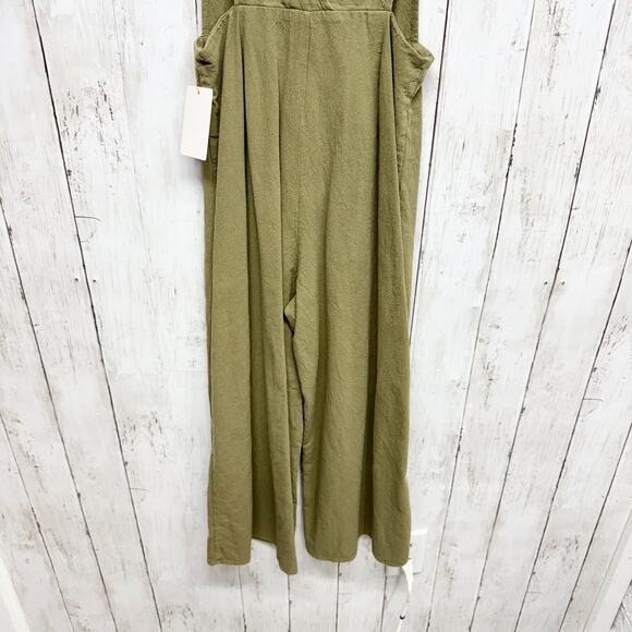 Sienna Sky Jumpsuit Women Size XS Olive Deep V-Neck Sleeveless Wide Leg Button - Picture 7 of 7